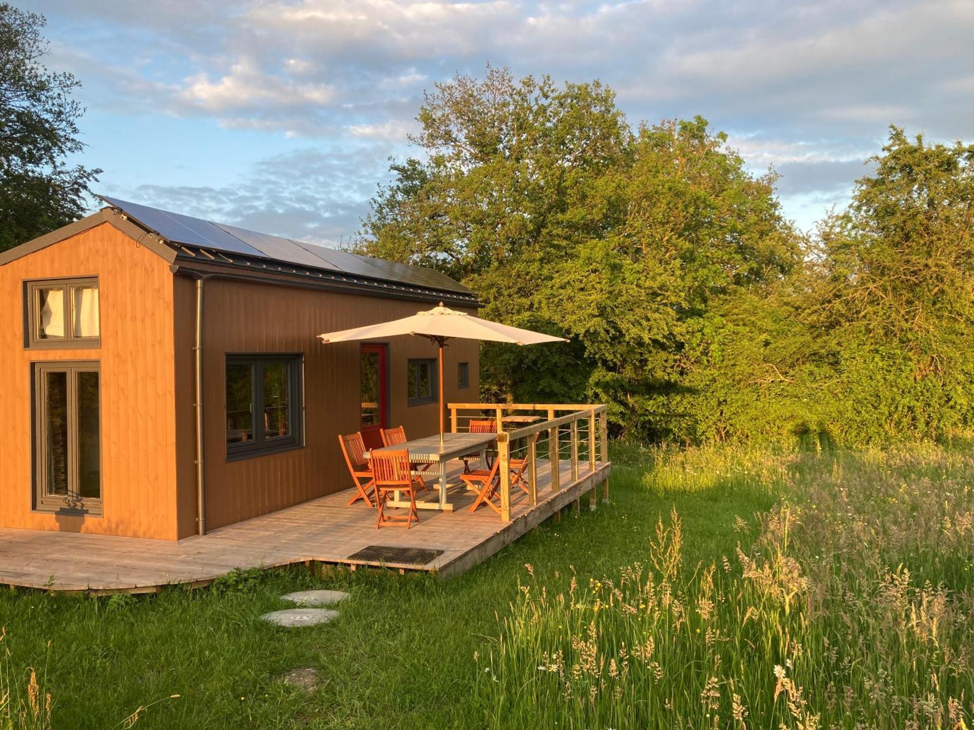 Tiny House Les Jours Heureux Sejour Nature Pres De Dinant Et Des Lacs De L Eau D Heure Villers-le-Gambon Экстерьер фото