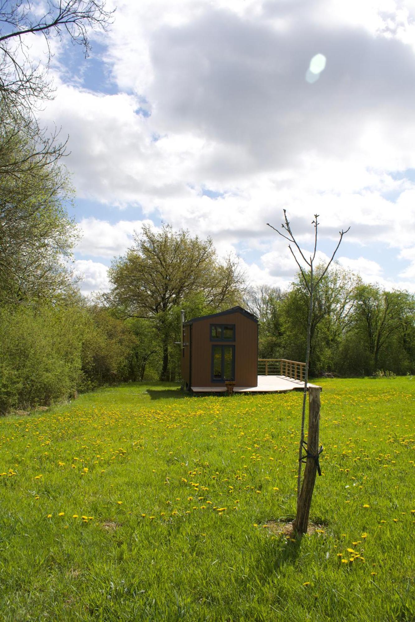 Tiny House Les Jours Heureux Sejour Nature Pres De Dinant Et Des Lacs De L Eau D Heure Villers-le-Gambon Экстерьер фото